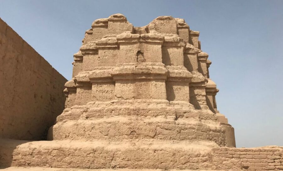 Private Day Tour from Urumqi to Turpan - Karez Irrigation System: the practical lesson behind Turpan’s endurance