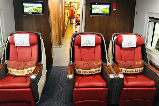 Private Day Trip to Terracotta Army from Beijing by Bullet Train - The return train: leaving Xian in the early evening