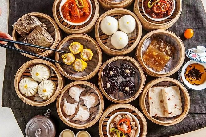 Private Flexible Guangzhou Layover Tour of Old and New Highlights - Stop 4: Lychee Bay, ancient water village options and local market time