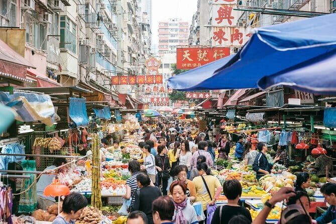 Private Food Tour in Hong Kong - Temple Street Night Market: the classic Kowloon street scene