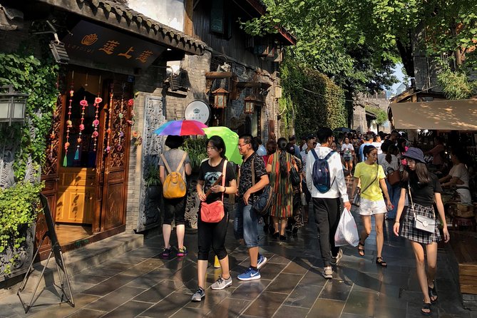 Private Full-Day Tour: Chengdu City Highlights - Who should book this private Chengdu city highlights tour?