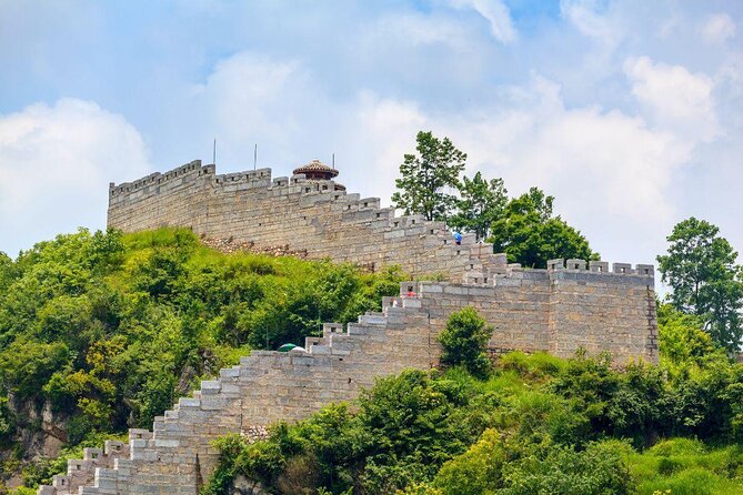 Private Guiyang Day Tour including Qingyan Ancient Town and Qianling Park - Qingyan Ancient Town: Stone Houses, Temples, and a Real 600-Year Feel