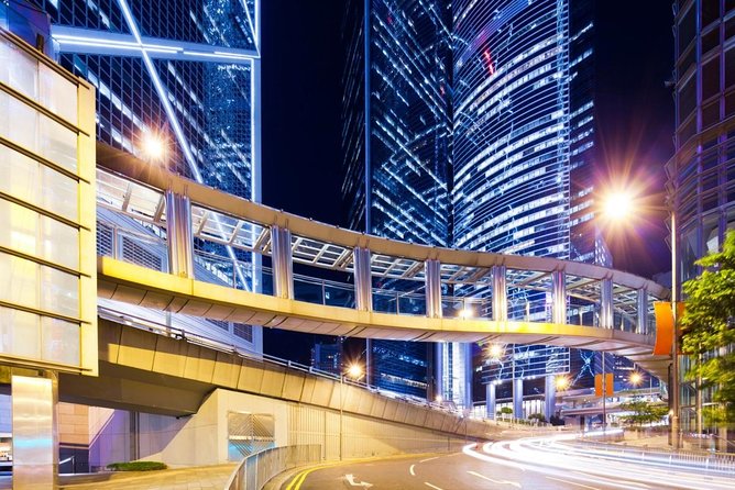 Private Half-Day Real Hong Kong Walking Tour - Key things you will notice right away