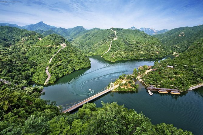 Private Hiking Day Trip to Huanghuacheng Water Great Wall - The Water Great Wall at Huanghuacheng: what makes it different