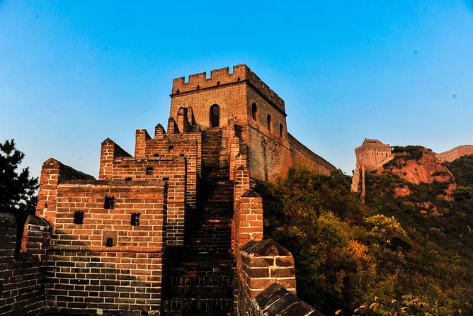 Private Jinshanling Great Wall Hiking Tour from Beijing - Lunch after the climb: local food, not tourist-food scrambling