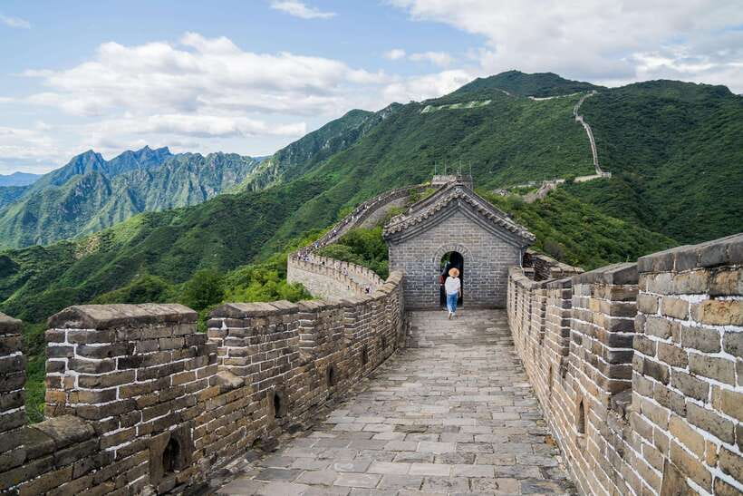 Private Mutianyu Great Wall Tour with English Driver - Your English driver turns views into context