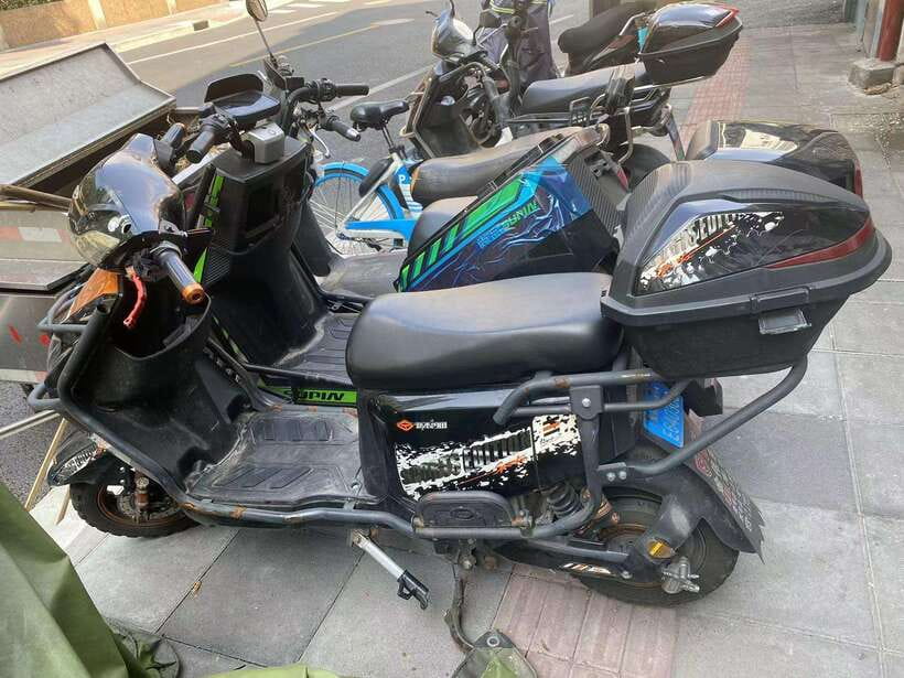 Private Scooter Adventure Tour in Shanghai - The in-between neighborhood stop that feels more like locals live