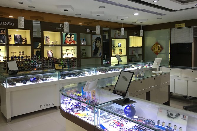 Private Shanghai Shopping Tour with Local Shopping Guru - Key Things That Make This Tour Worth Your Time
