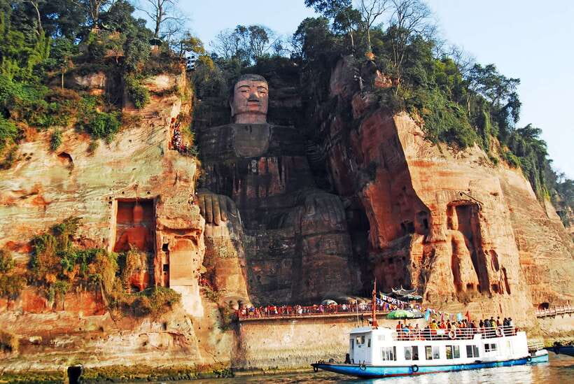 Private Tour: Discovering Pandas & the Majestic Giant Buddha - Panda Breeding and Research Center at about 8:00 a.m.: what you should expect