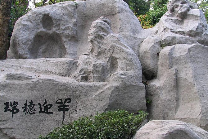 Private Tour: Guangzhou City Sightseeing Including Yuexiu Park - Yuexiu Park, Guangzhou’s 213-acre green pause