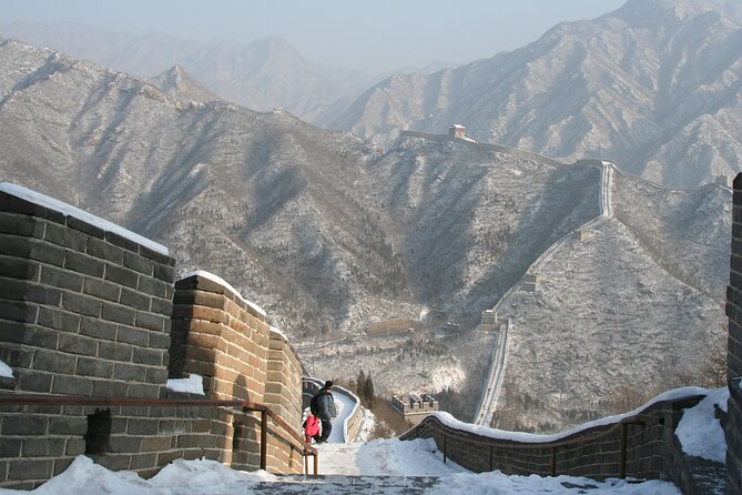 Private Tour: Half-Day Tour to Great Wall at Juyongguan - Rain and fog happen: how to stay comfortable on the wall