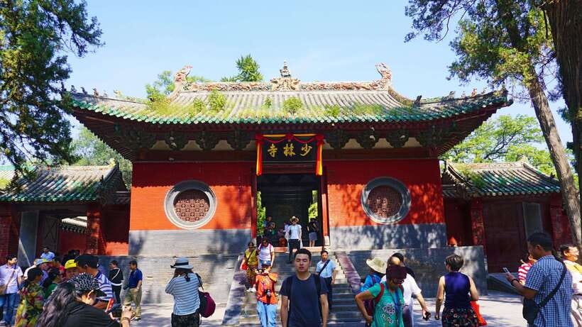 Private Tour: Longmen Grottoes, Shaolin Temple & Kungfu Show - The best reasons to choose this Longmen and Shaolin private day