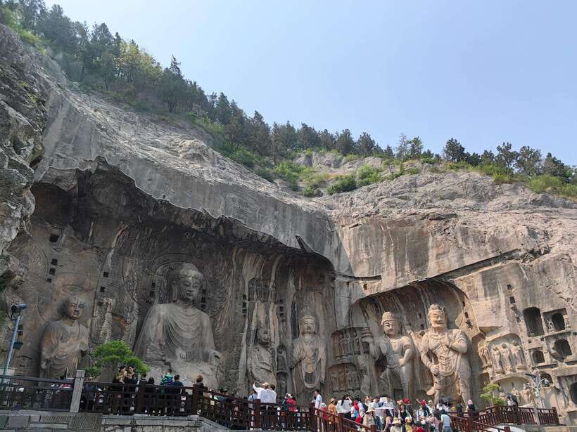 Private Tour: Longmen Grottoes, Shaolin Temple & Kungfu Show - Crowds and April Peony Festival: how to protect your day