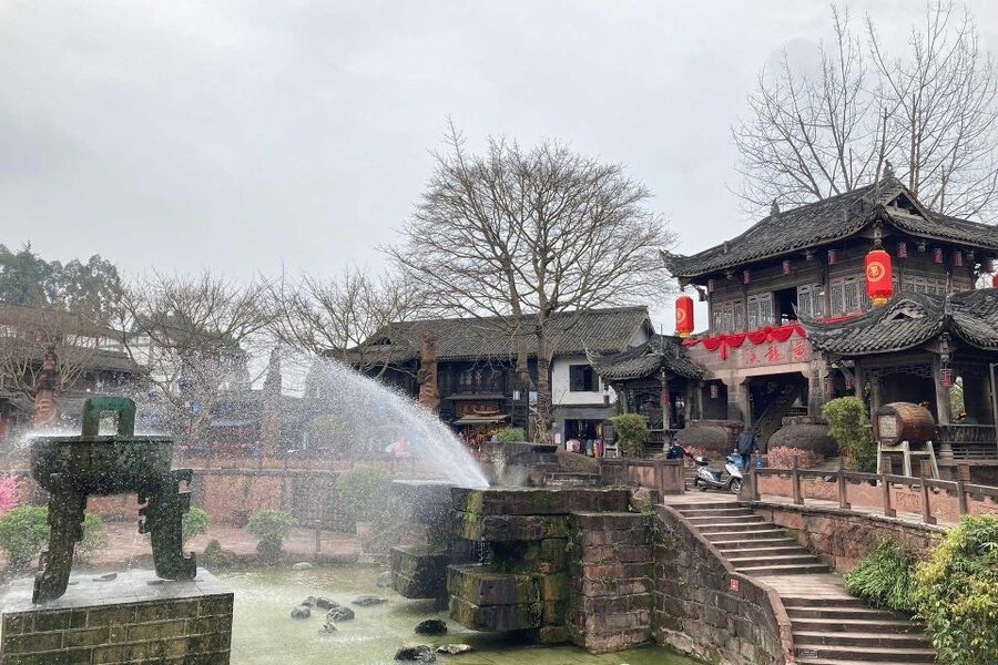 Private Tour to Leshan Giant Buddha & Huanglongxi Old Town - Chengdu pickup to Leshan drive: where the day really starts