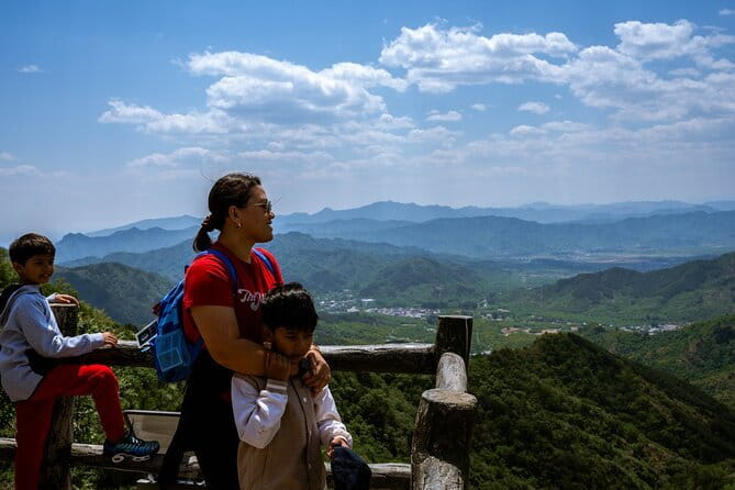 Private Tour to Mutianyu or Jinshanling Great Wall with Options - Inside your Wall time at Jinshanling