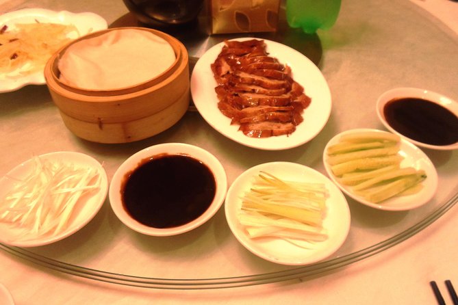 Private Tour to Pearl Market Acrobatic Show & Peking Duck Dinner - Pearl Market with a guide, not just a map and hope