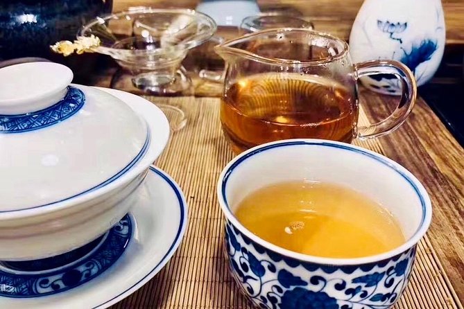 Private Tour to the Temple of Heaven and Tea tasting at the Maliandao Tea city - Watching Taichi and local singing without turning it into a spectacle