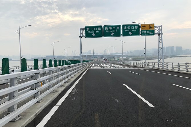 Private Transfer: Hong Kong to Macau via Zhuhai Bridge - Crossing the Zhuhai Bridge Without Ferry Stress