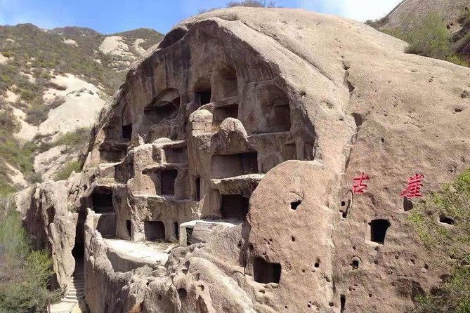 Private Transfer to Longqing Gorge and Guyaju Caves Excursion by English Driver - A door to door Beijing countryside day, without the chaos