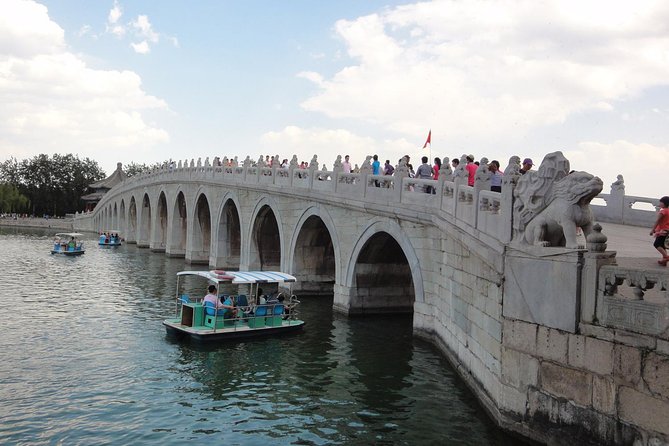 Private Transfer to Mutianyu Great Wall and Summer Palace with A Guide - The guide experience you can actually feel on a Wall day