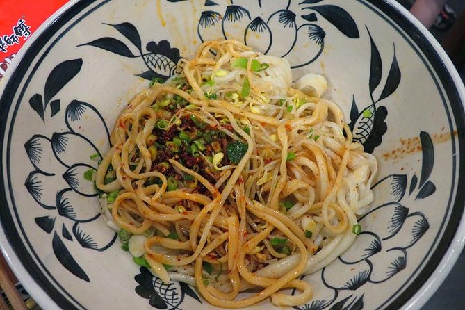 Private Xi’an Night & Food Tour by Tuk Tuk and Public Transportation - Dinner and Local Drinks: What You Actually Leave With