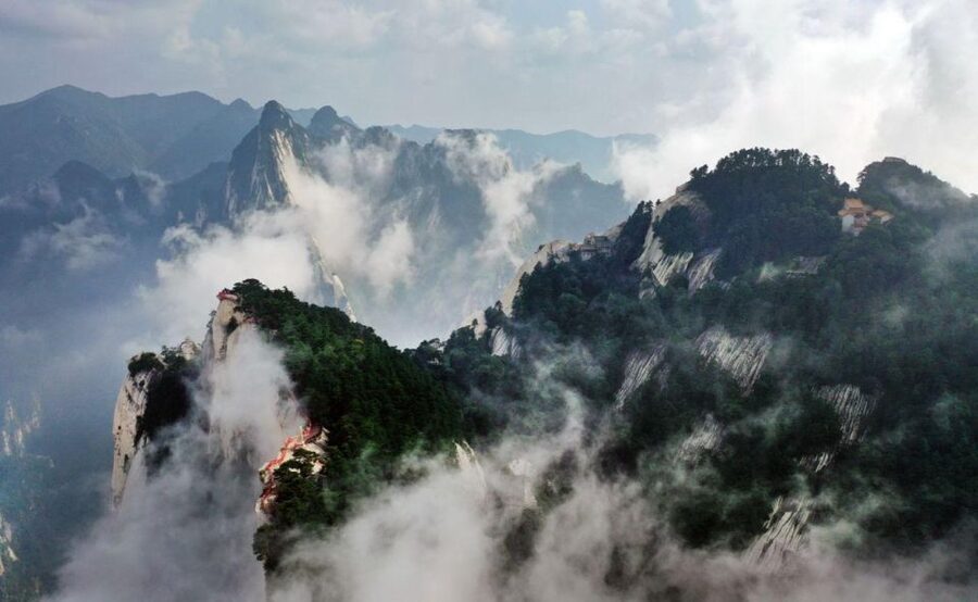 Private Xian Mt. Huashan Adventure Tour: Explore in Your Own - Private Huashan hiking that stays flexible, not rigid