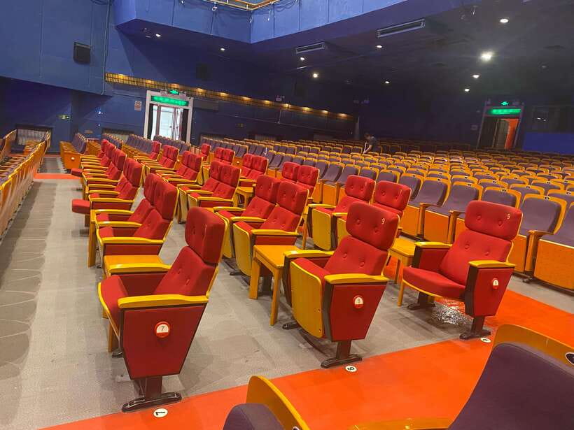 Red Theatre Beijing Acrobatic Show Tickets - One hour of Beijing acrobatics at Red Theatre