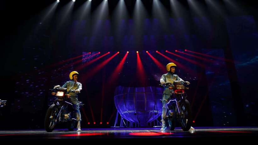 Red Theatre Beijing Acrobatic Show Tickets - Should you book the Red Theatre acrobatic show?