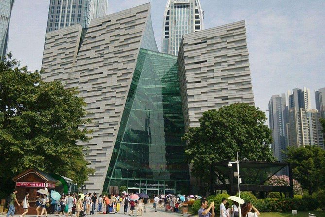 Reputable Private Guangzhou Tour Guide Service by Xaq - Six Banyan Temple (Liurong Temple): A Real Temple Moment