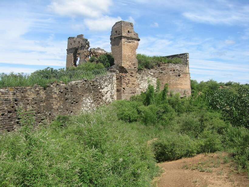 Self-guided challenging hiking from Jinshanling to Gubeikou - Who should book this, and who should skip it