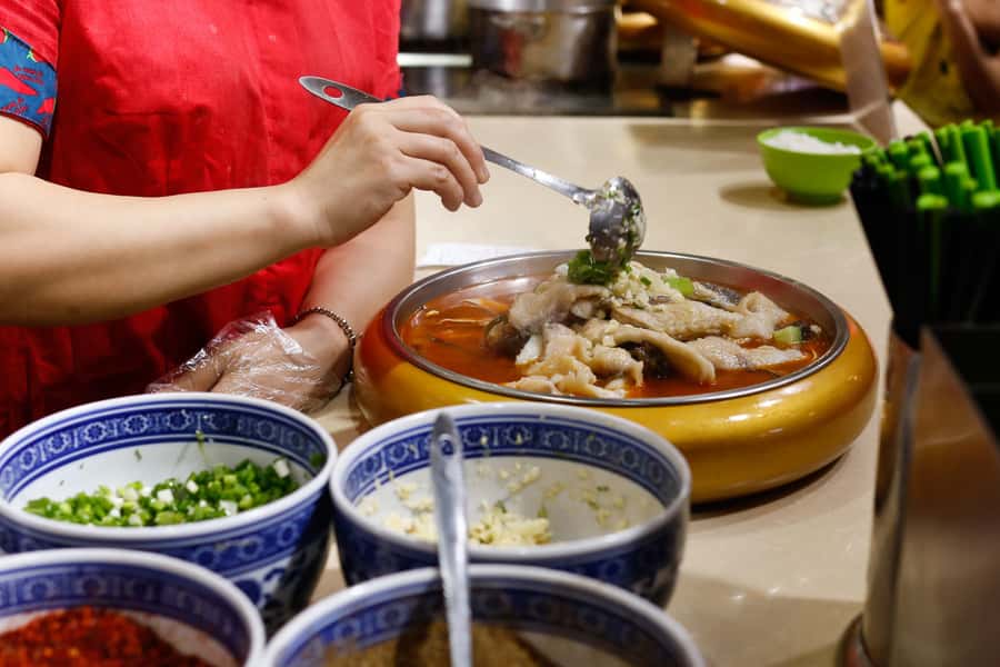 Shanghai: 3-Hour Local Food Tasting Tour - Yunnan Road and the architecture shift from French Concession to shikumen