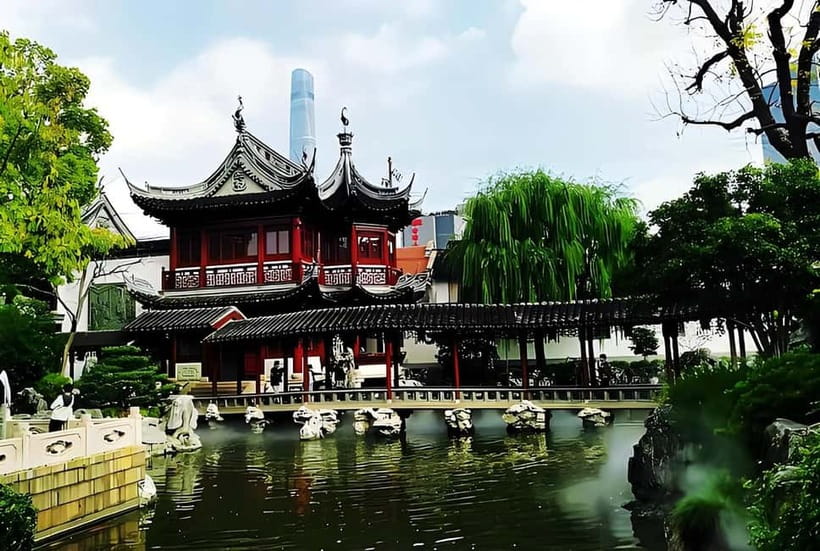 Shanghai: 4-Hour Private Customizable City Tour - Yu Garden: A Calm 500-Year-Old Break From the City Grind