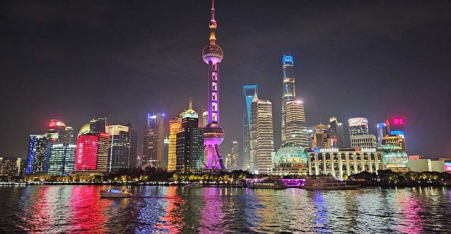 Shanghai: 8-Hour Private City Tour - Jade Buddha Temple: Buddhist rituals and intricate 19th-century detail