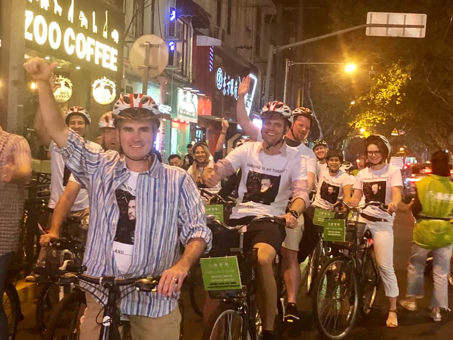 Shanghai Charming Night Small Group Bike Tour - Pudong by ferry option, crossing the river without losing time