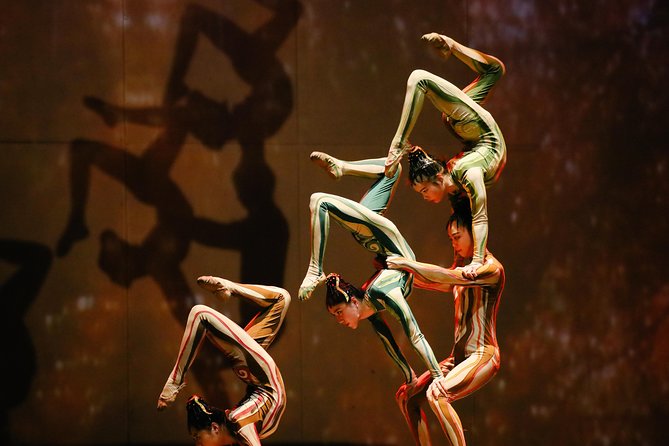 Shanghai Circus World: ERA2 Intersection of Time Acrobatics Show - From porcelain jars to Maglev and Shenzhou 5: how the show maps China’s timeline