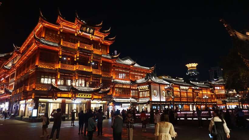 Shanghai Evening Tour: VIP Huangpu River Cruise&City lights - Why a VIP Huangpu River Cruise Feels Worth It