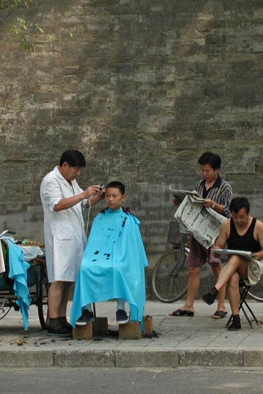 Shanghai: Full Day Classic Bike Tour With an Authentic Lunch - Lunch in the French Concession: What You Should Expect
