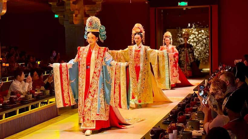 Shanghai Guided Royal Banquet Photo (Incl) with Massage Opt - Costume and Makeup: The Fastest Way to Level Up Photos
