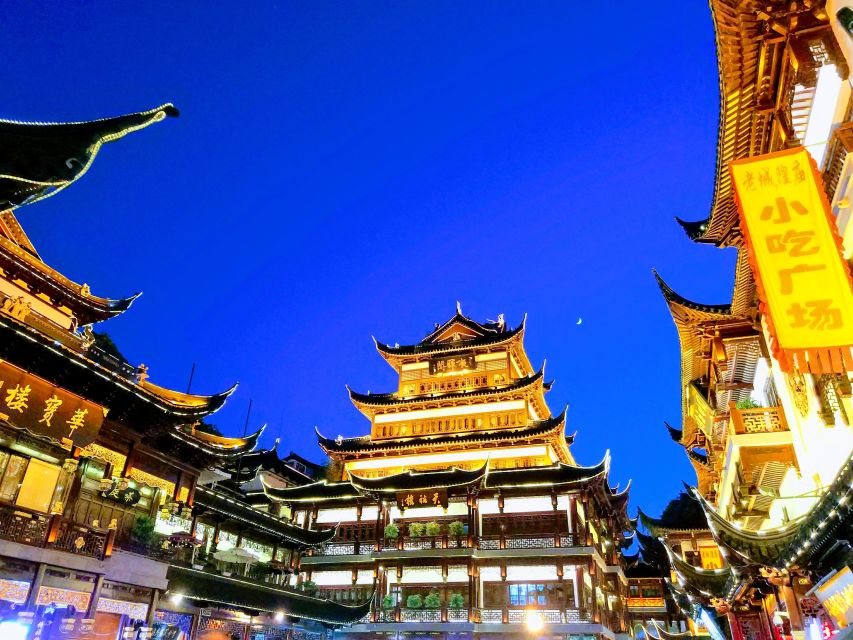 Shanghai Highlights and Zhujiajiao Water Town Private Tour - Private Pickup, Private Pace, and a Comfortable 8 Hours