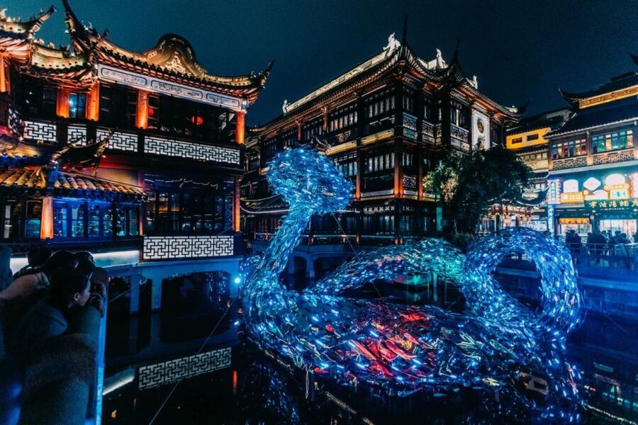 Shanghai in 5 Hours: River Cruise, Shanghai Tower & Dining - Tips to get the most out of each stop