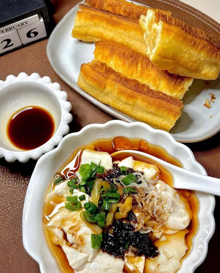 Shanghai Local Food Taste in former French Concession - Four hours, private guide, hotel pickup, and meals included