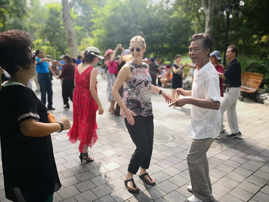 Shanghai Must-See and Foodie Test Bike Tour( Day & Night) - Crossing toward Nanjing Road without losing your energy