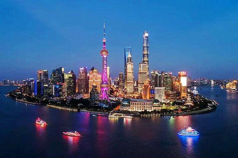 Shanghai Night River Cruise VIP Seat with Authentic Dinner - Downtown Pickup to VIP Boarding, Without the Usual Friction