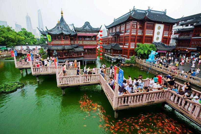 Shanghai One Day City Private Tour by German-Speaking Guide - Morning on the Bund: old Shanghai meets the skyline