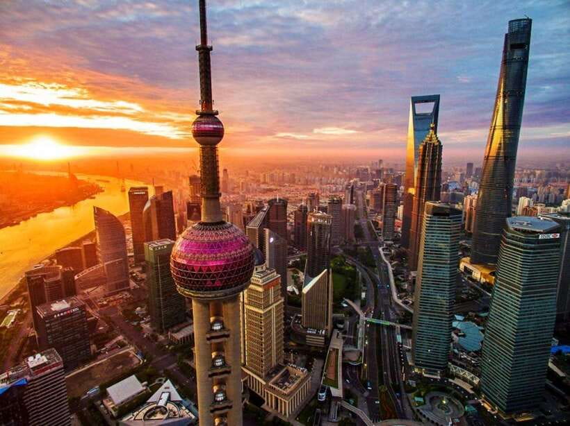 Shanghai One Day City Private Tour by German-Speaking Guide - People’s Square area, weekend marriage market, and Nanjing Road