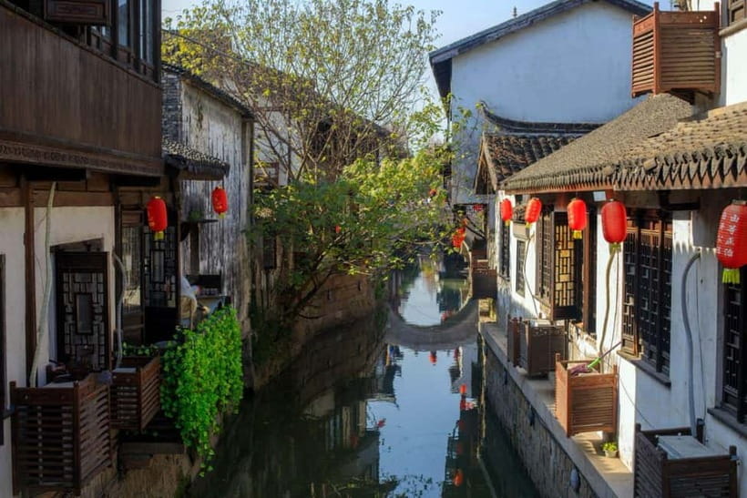 Shanghai: Private Day Tour to Suzhou by Bullet Train - Lion Forest Garden, UNESCO and the Pavilion-and-Pond Atmosphere