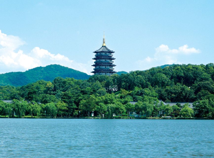 Shanghai: Private Guided Tour to Hangzhou by Bullet Train - Lingyin Temple: Carvings, Architecture, and the Quiet Reset