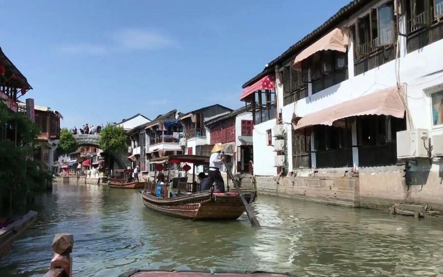 Shanghai: Private Shanghai & Zhujiajiao Tour with Lunch - Comfort and Control: What Private Transport Changes for You