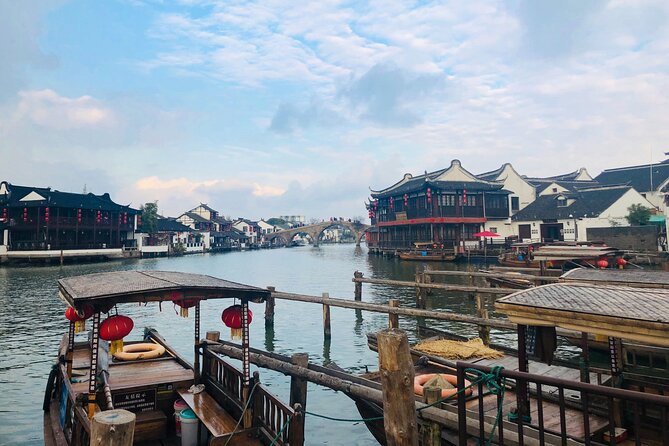 Shanghai Private Tour: Zhujiajiao Water Town and Boat Ride - Lunch or early dinner upgrades, and how to get your food plan right