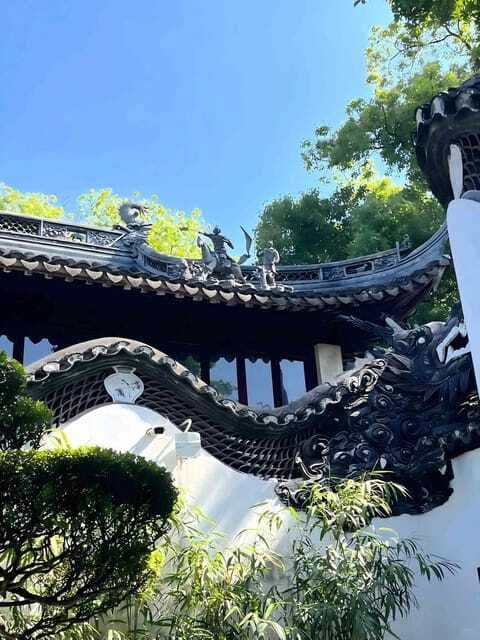 Shanghai: Yu Garden with Entry Tickets(optional) - Walking the garden highlights: Grand Rockery, Jade Rock, and ancient trees